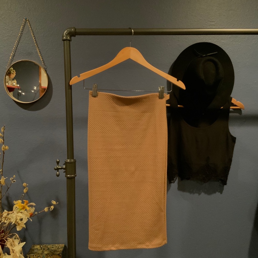 Long stretchy pencil skirt